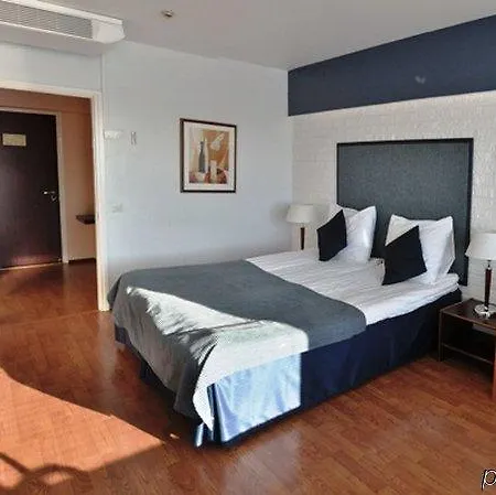 ホテル Restaurant Seurahovi 3*