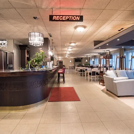 Restaurant Seurahovi מלון 3*