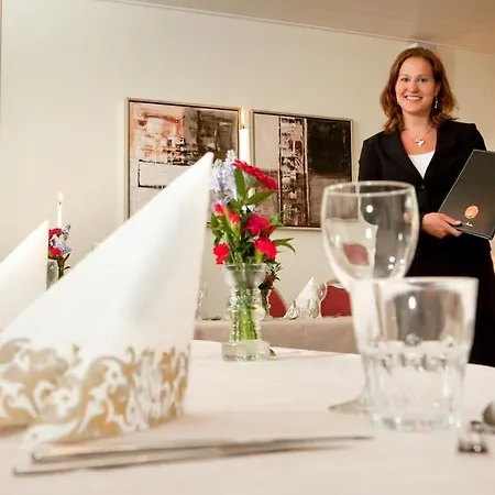 Restaurant Seurahovi מלון פורבו